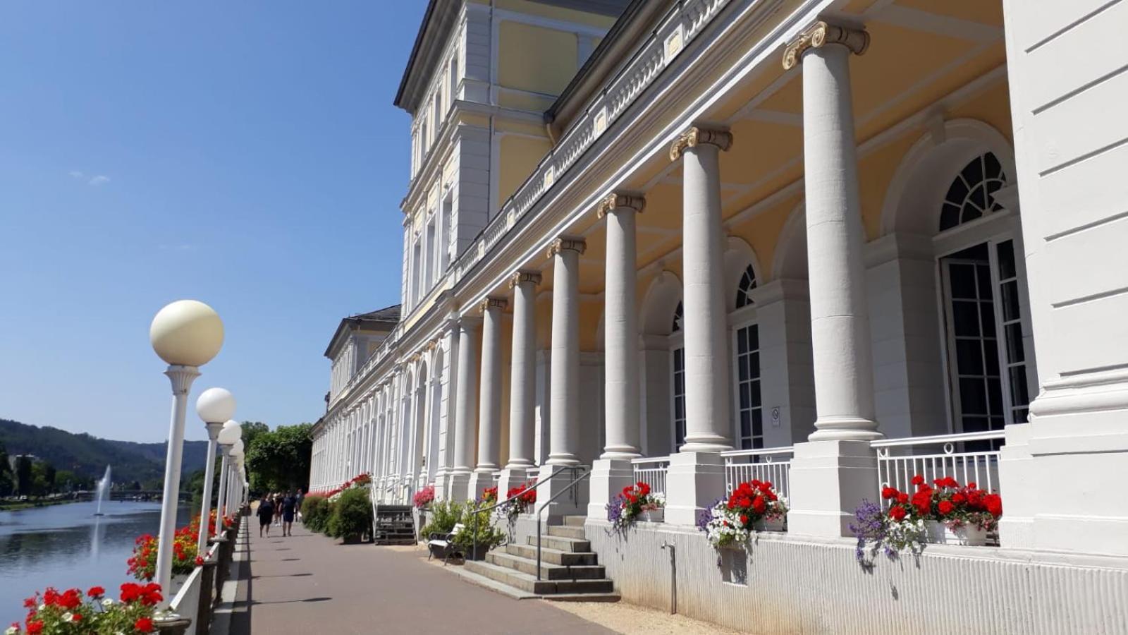 Ferienwohnung "Augusta" In Der Historischen Villa Nah Zum Zentrum,Therme Und Kurpark Von 바트엠스 외부 사진